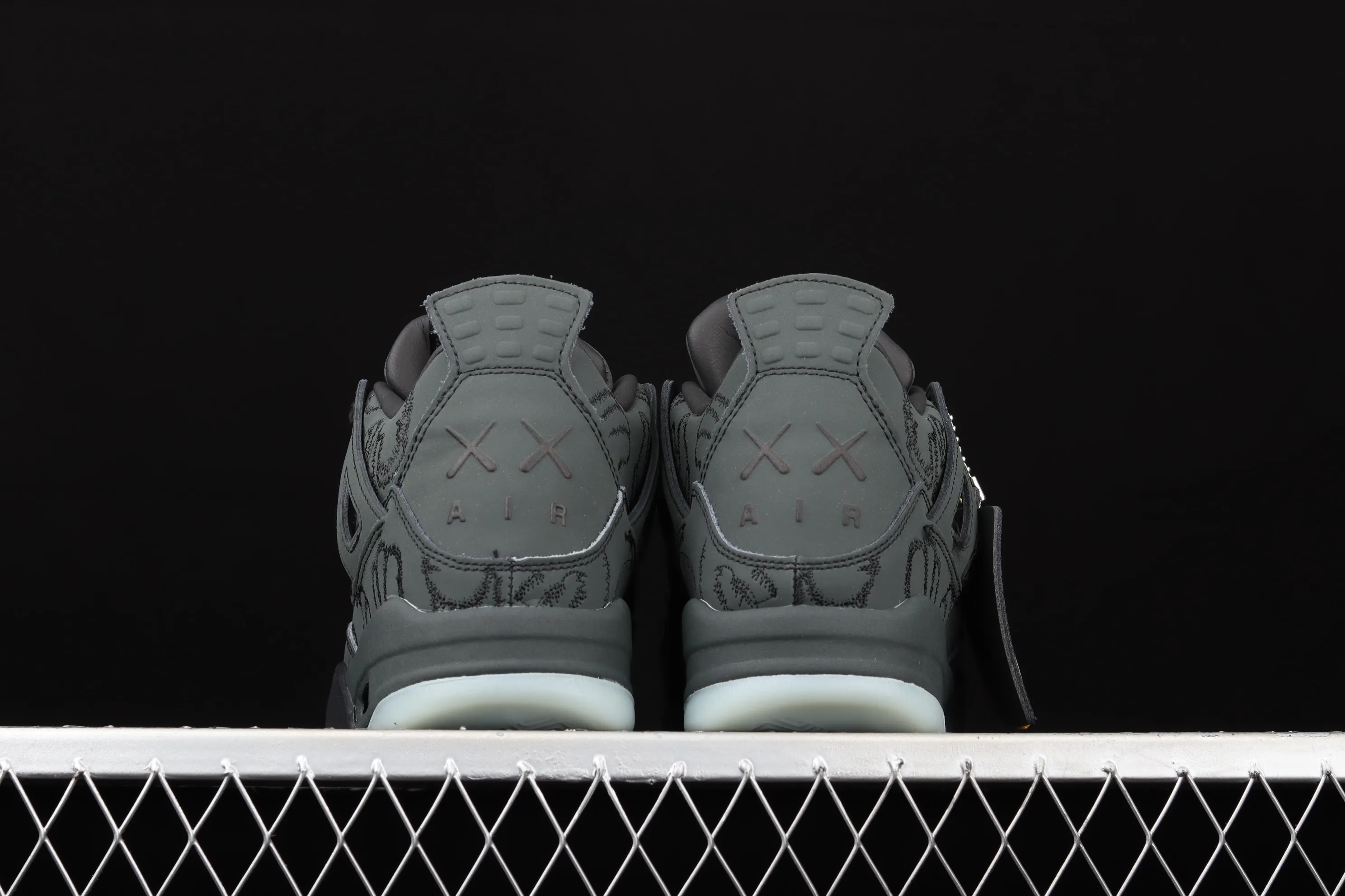 All categories Air Jordan Jordan series basketball shoes Air Jordan 4 G version Kaws x Air Jordan 4 Black AJ4 black suede luminous limited edition 930155-001